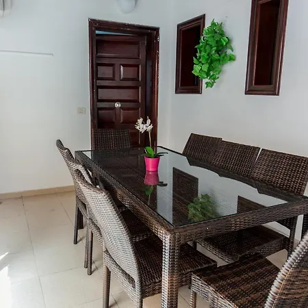 Maya Beach Suites Lejlighed *
